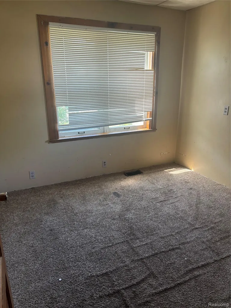 1122 Simcoe Avenue Flint City MI 48507