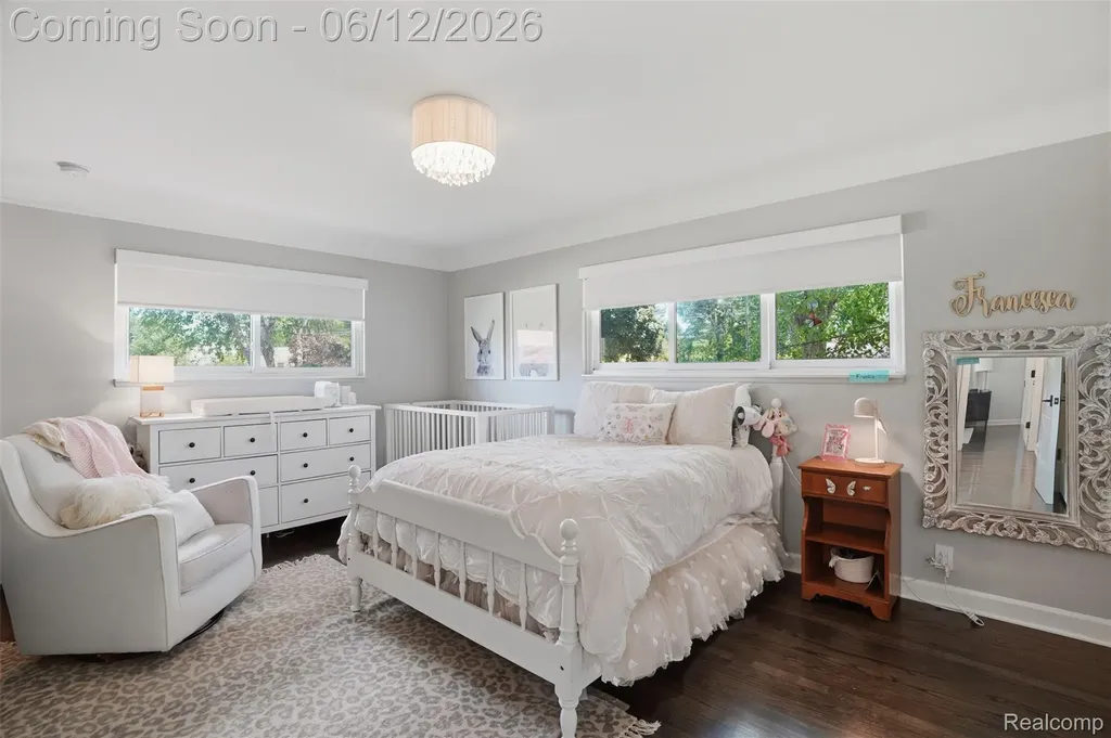 6998 Meadowlake Road Bloomfield Hills City MI 48301