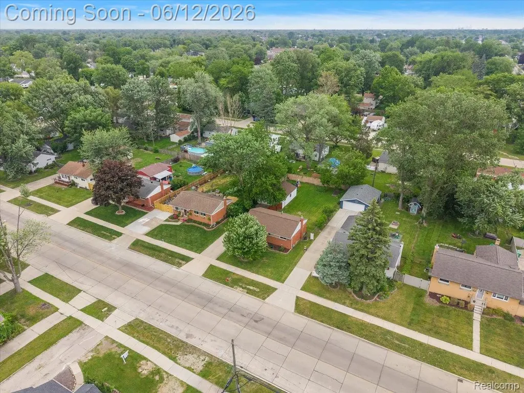 1146 Harrison Avenue Garden City City MI 48135