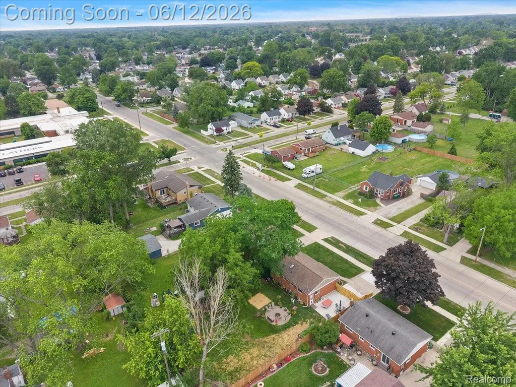 1146 Harrison Avenue Garden City City MI 48135