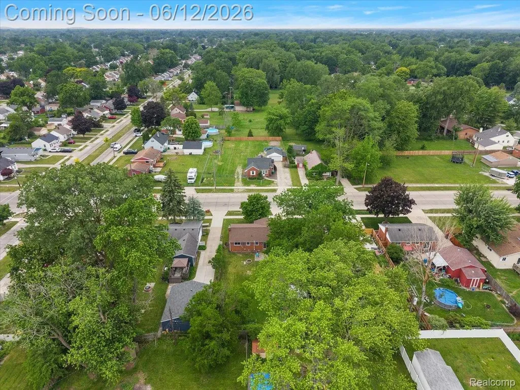 1146 Harrison Avenue Garden City City MI 48135