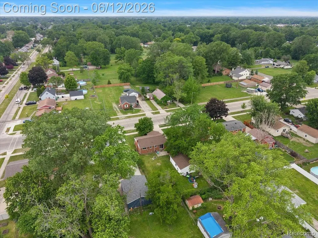 1146 Harrison Avenue Garden City City MI 48135