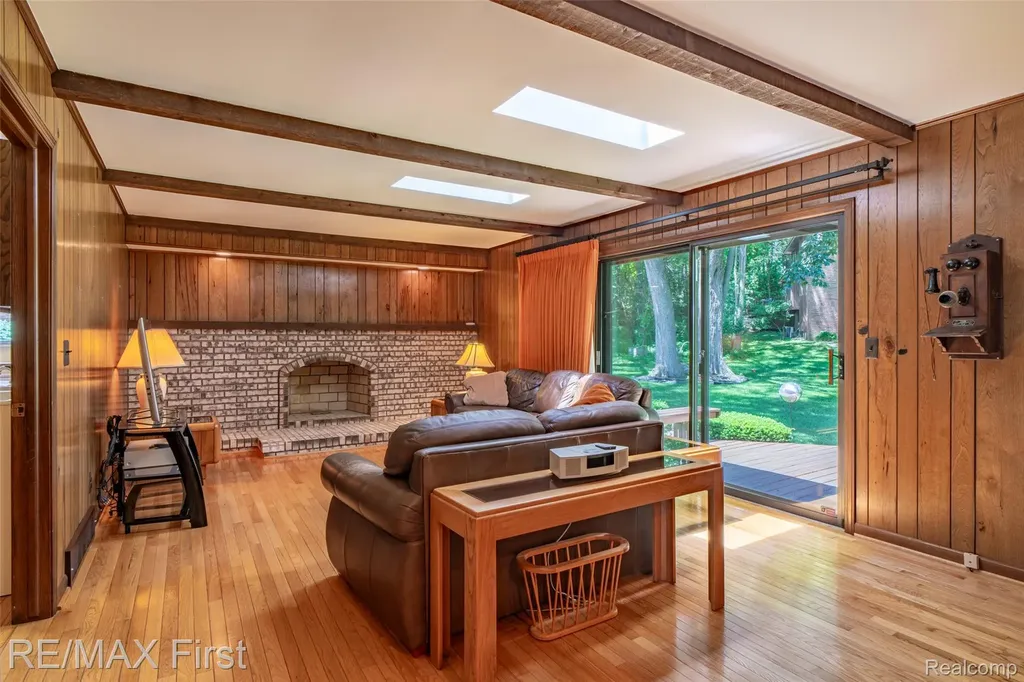 5097 Collington Drive Troy City MI 48098