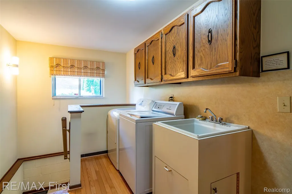 5097 Collington Drive Troy City MI 48098