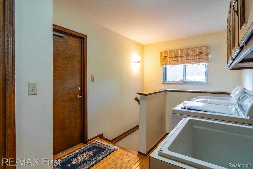 5097 Collington Drive Troy City MI 48098