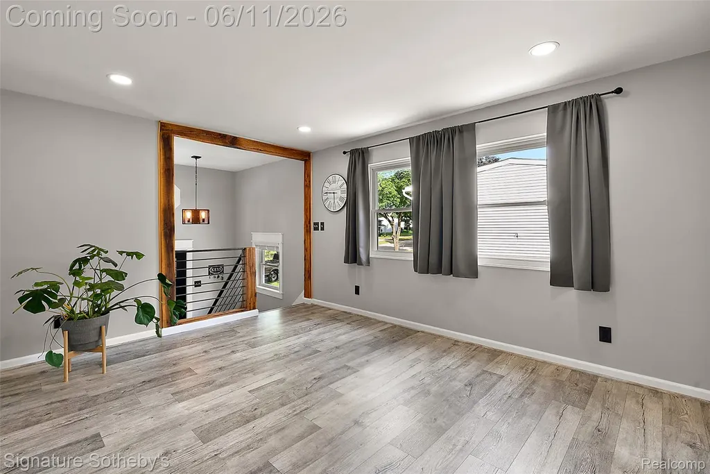 954 Panorama Drive Milford Village MI 48381