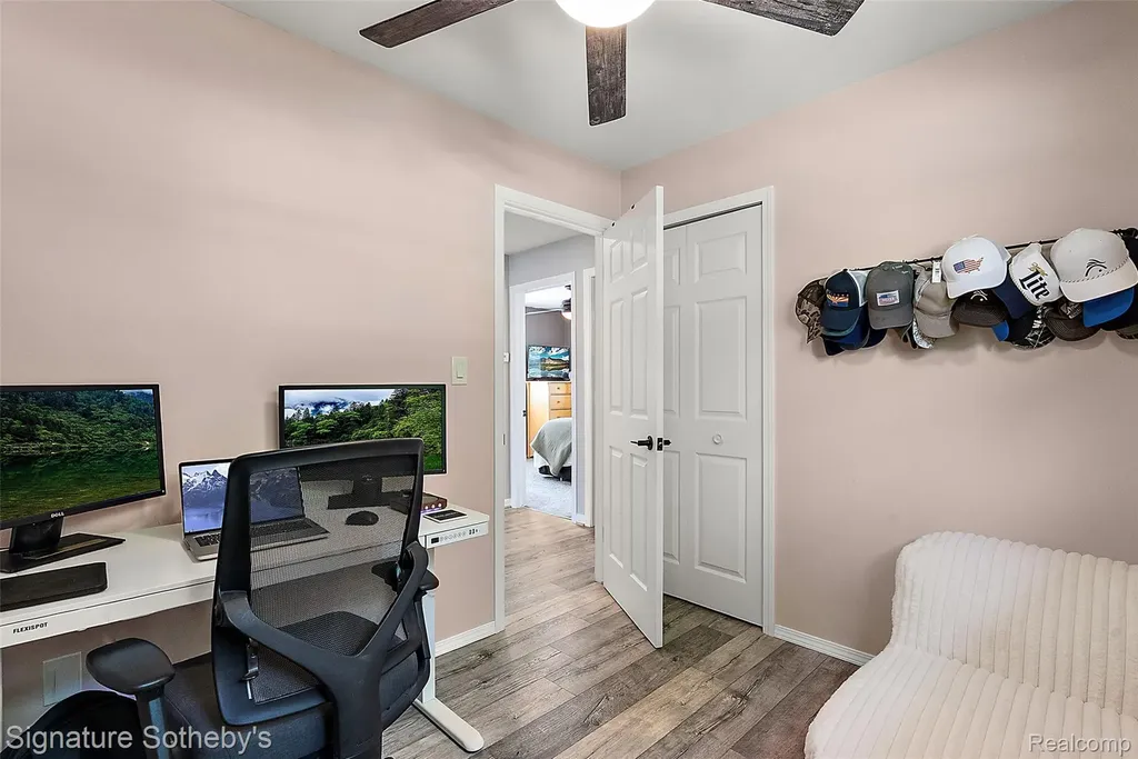 954 Panorama Drive Milford Village MI 48381