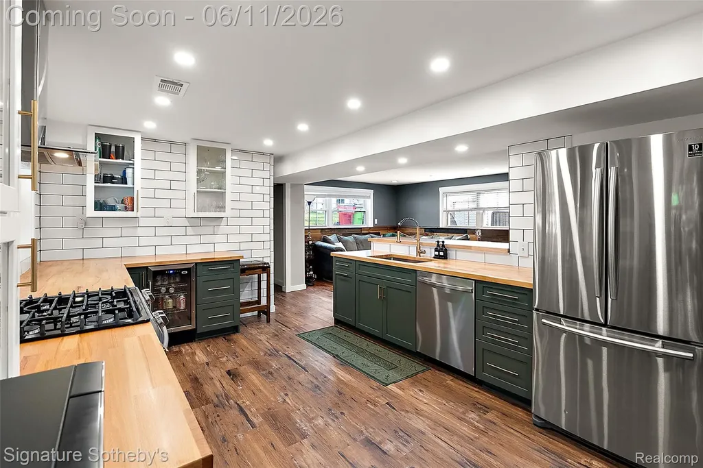 954 Panorama Drive Milford Village MI 48381