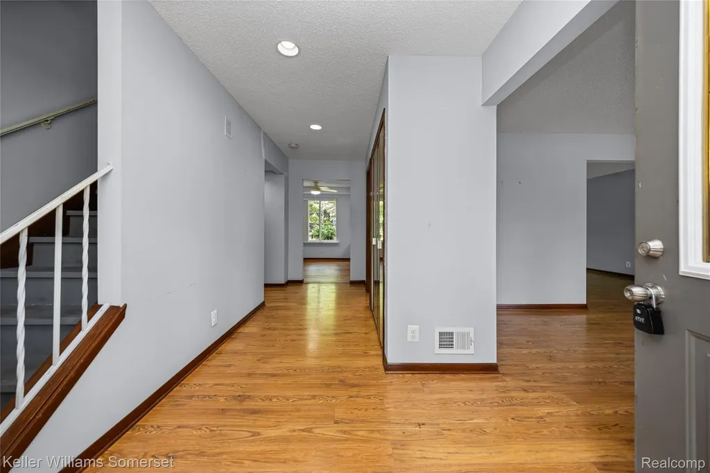 33614 Lakeview Street Chesterfield Township MI 48047