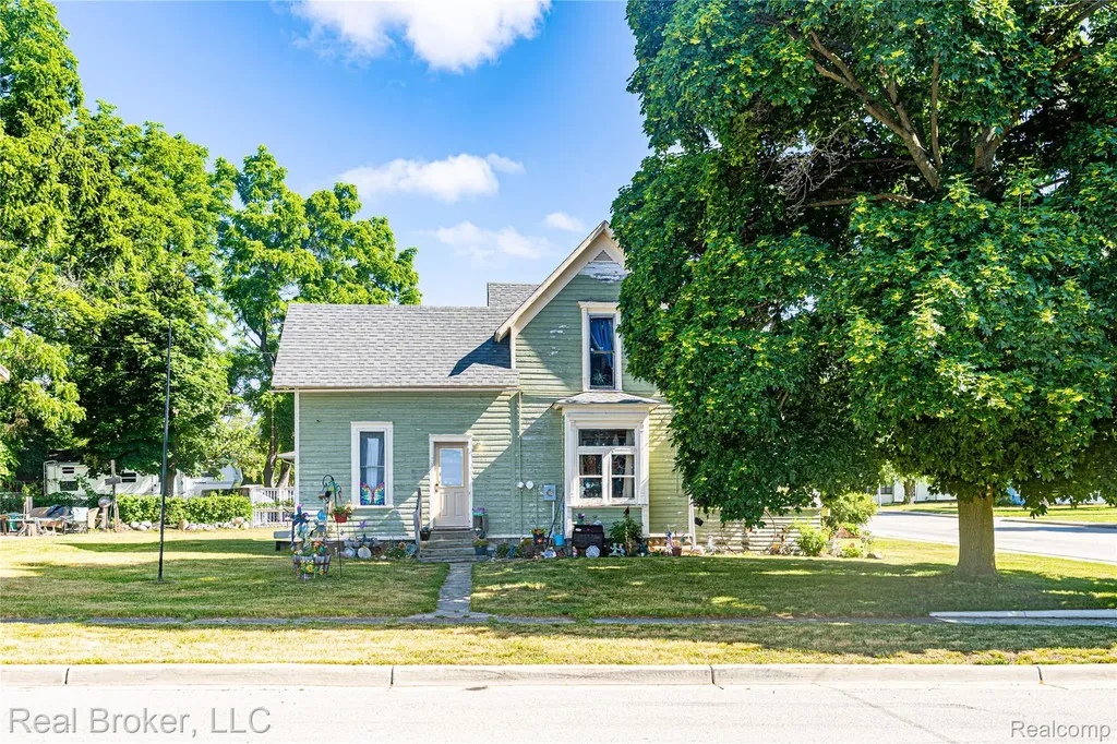 605 N Mill Street Clio City MI 48420