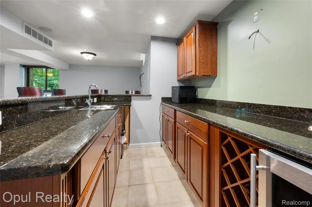 24585 Edgewood Drive Novi City MI 48374