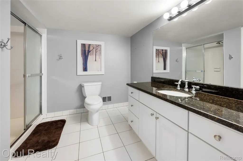 24585 Edgewood Drive Novi City MI 48374