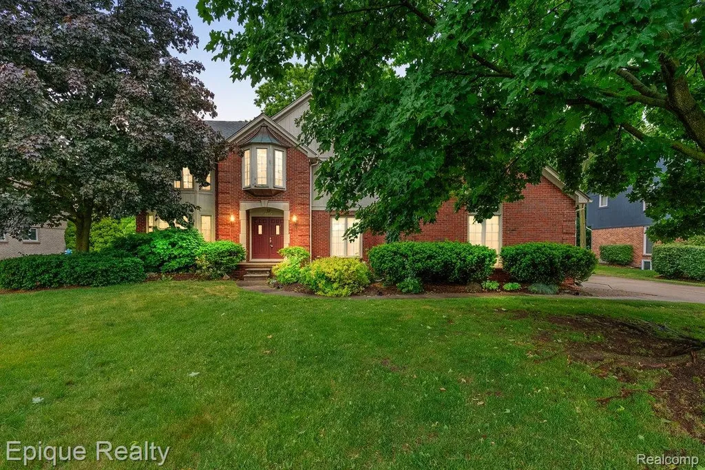 1719 Hickory Bark Lane Bloomfield Hills City MI 48304