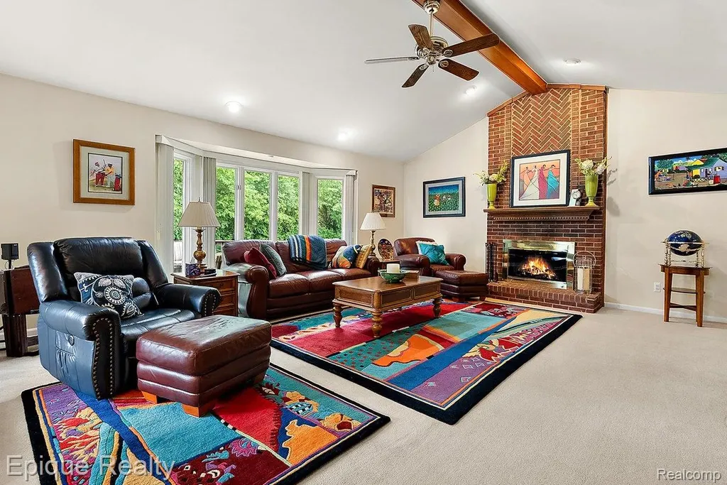 1719 Hickory Bark Lane Bloomfield Hills City MI 48304