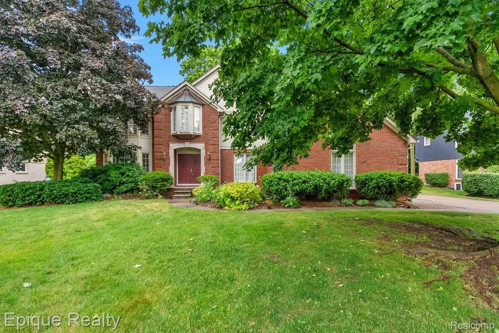 1719 Hickory Bark Lane Bloomfield Hills City MI 48304