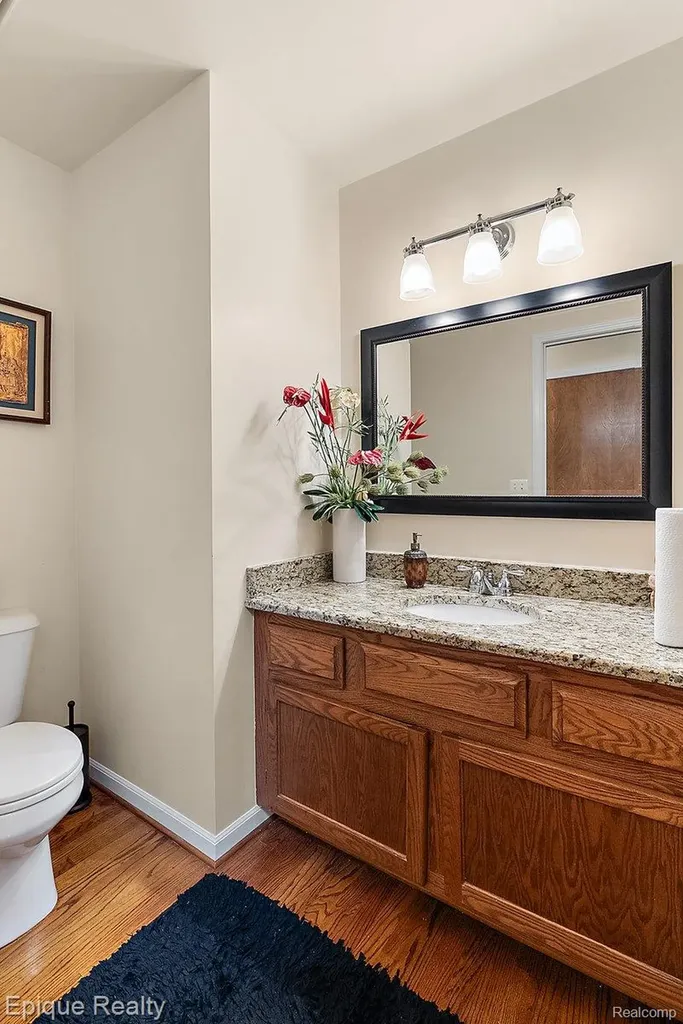 1719 Hickory Bark Lane Bloomfield Hills City MI 48304