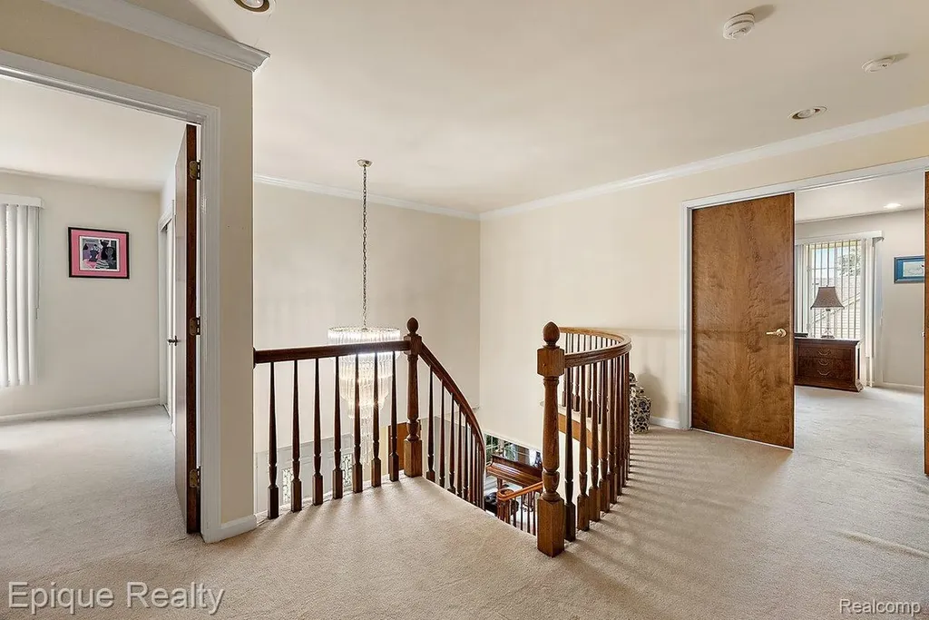 1719 Hickory Bark Lane Bloomfield Hills City MI 48304