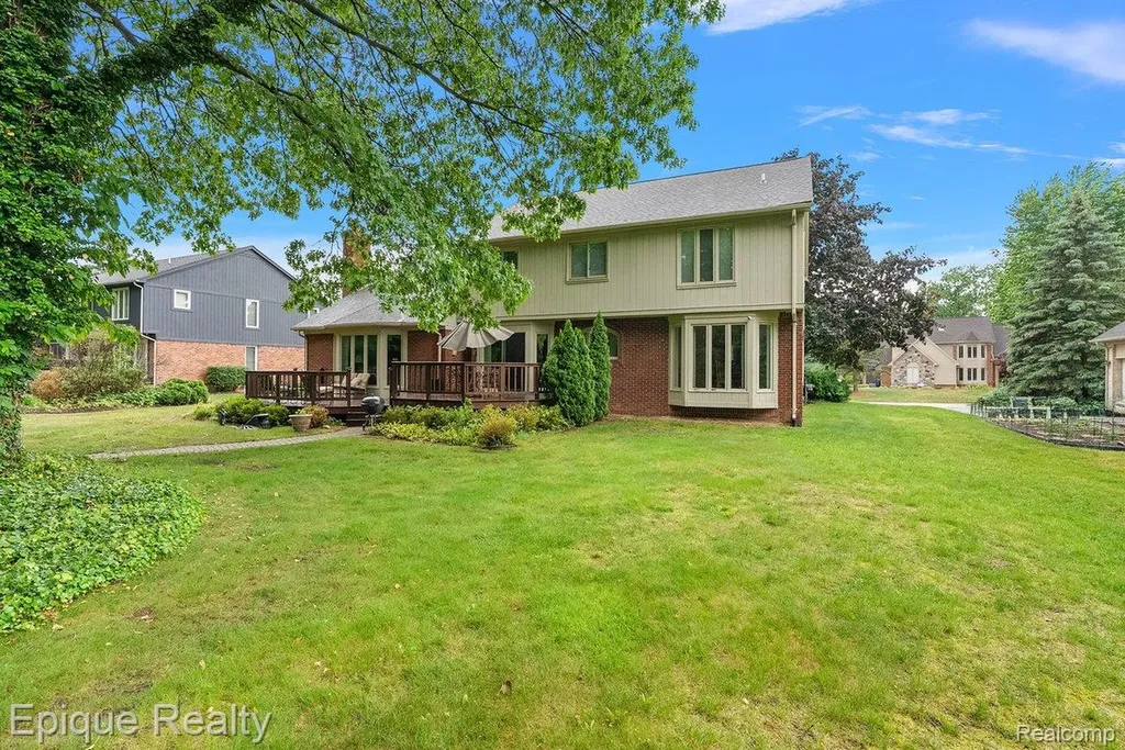 1719 Hickory Bark Lane Bloomfield Hills City MI 48304