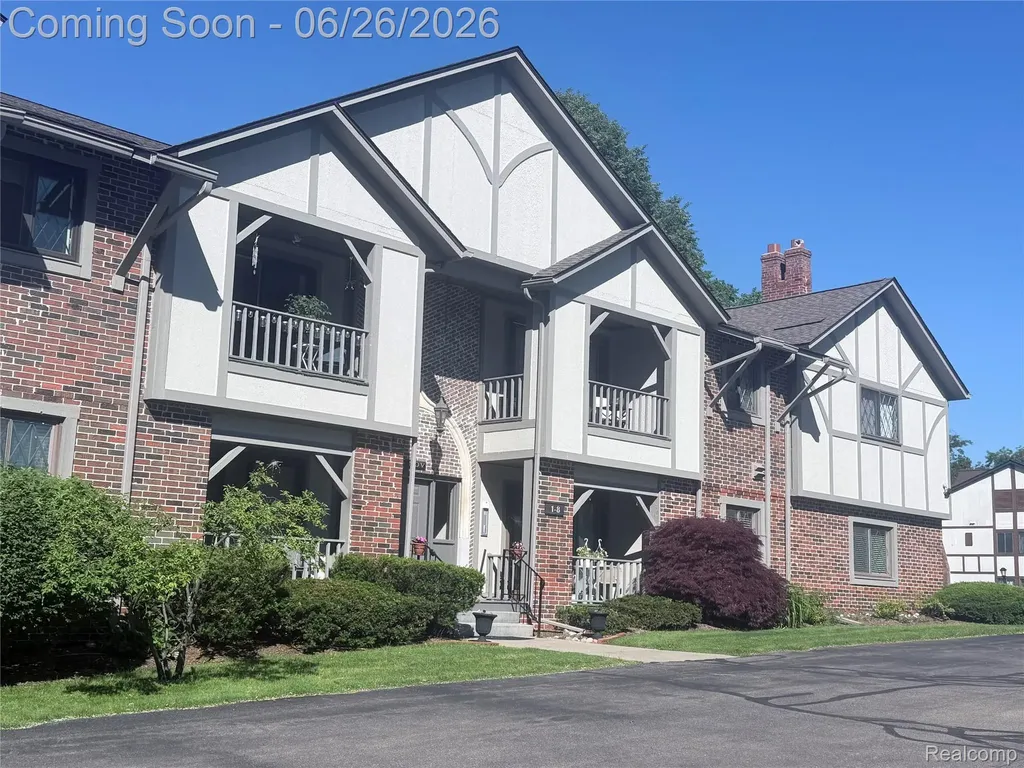 42160 Woodward Avenue Bloomfield Hills City MI 48304