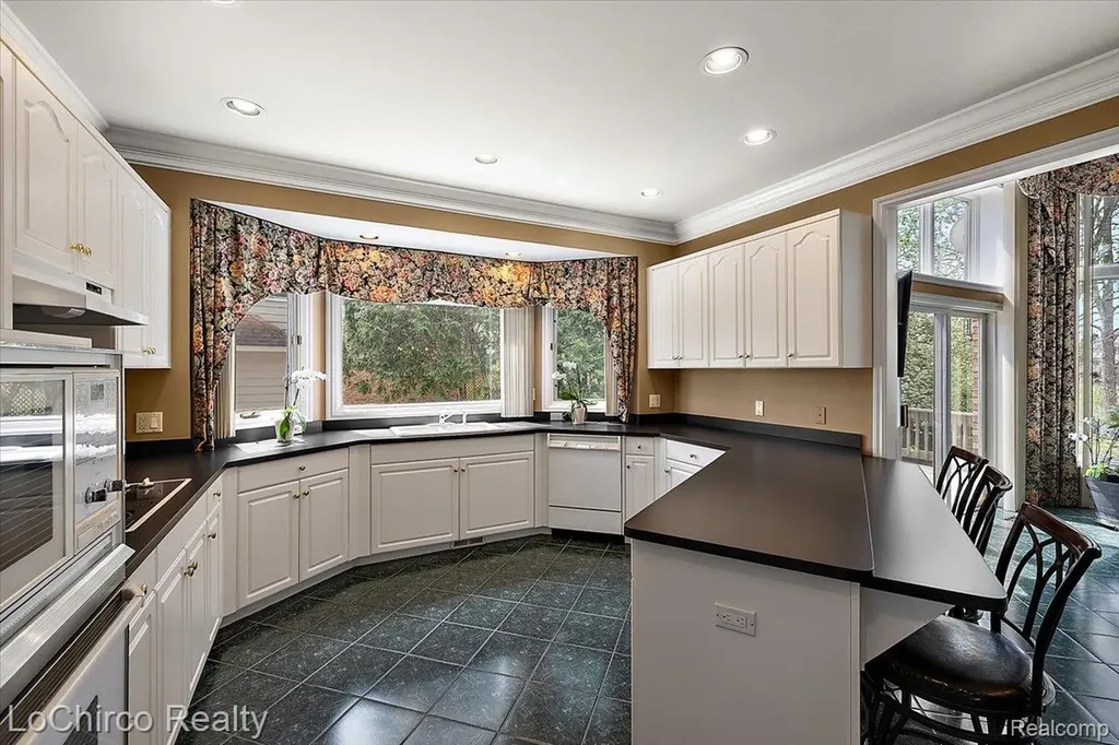 14382 Knightsbridge Drive Shelby Charter Township MI 48315
