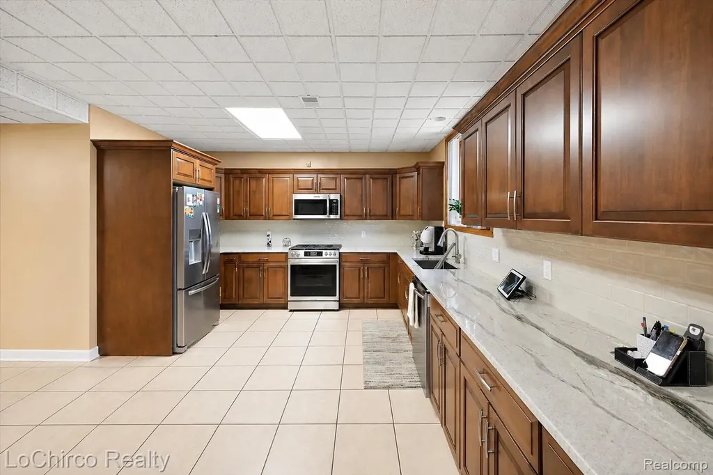 14382 Knightsbridge Drive Shelby Charter Township MI 48315