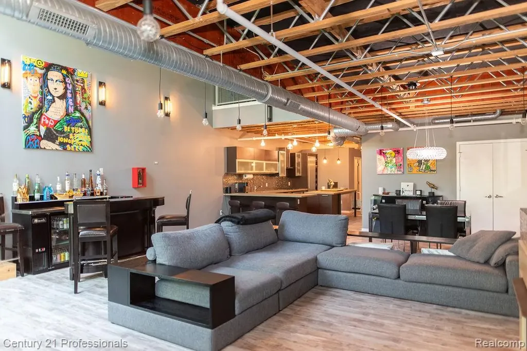 100 N Center Street Royal Oak City MI 48067