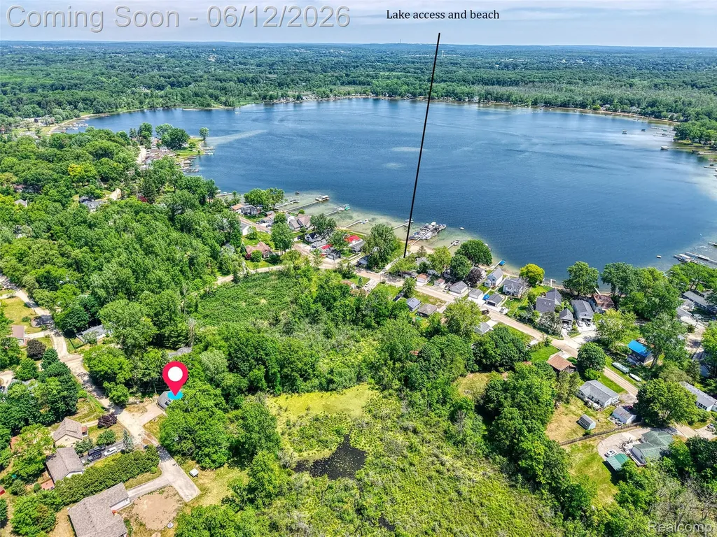 8639 Legrand Drive Hamburg Township MI 48116