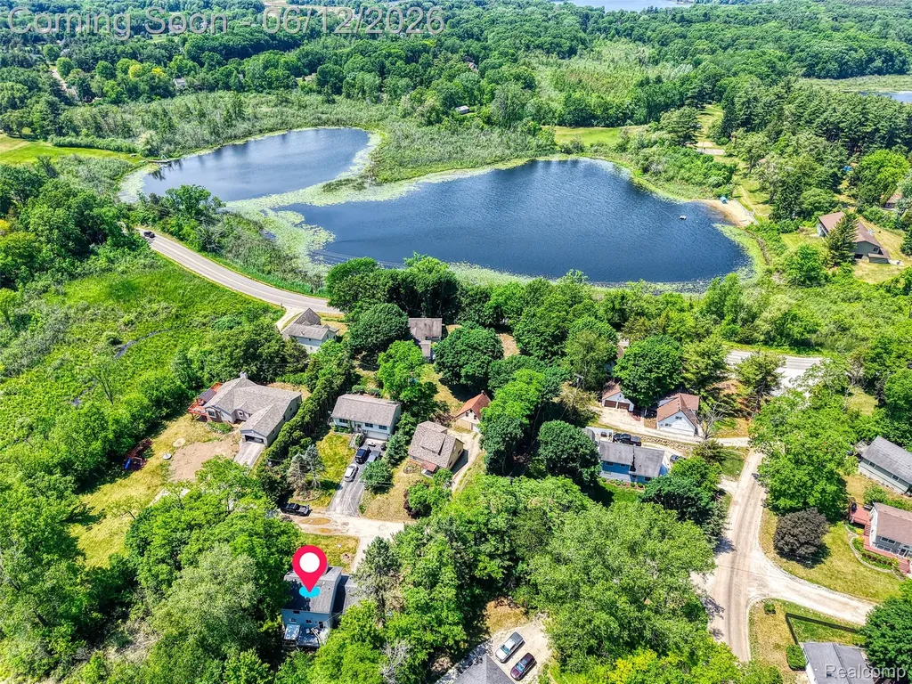 8639 Legrand Drive Hamburg Township MI 48116