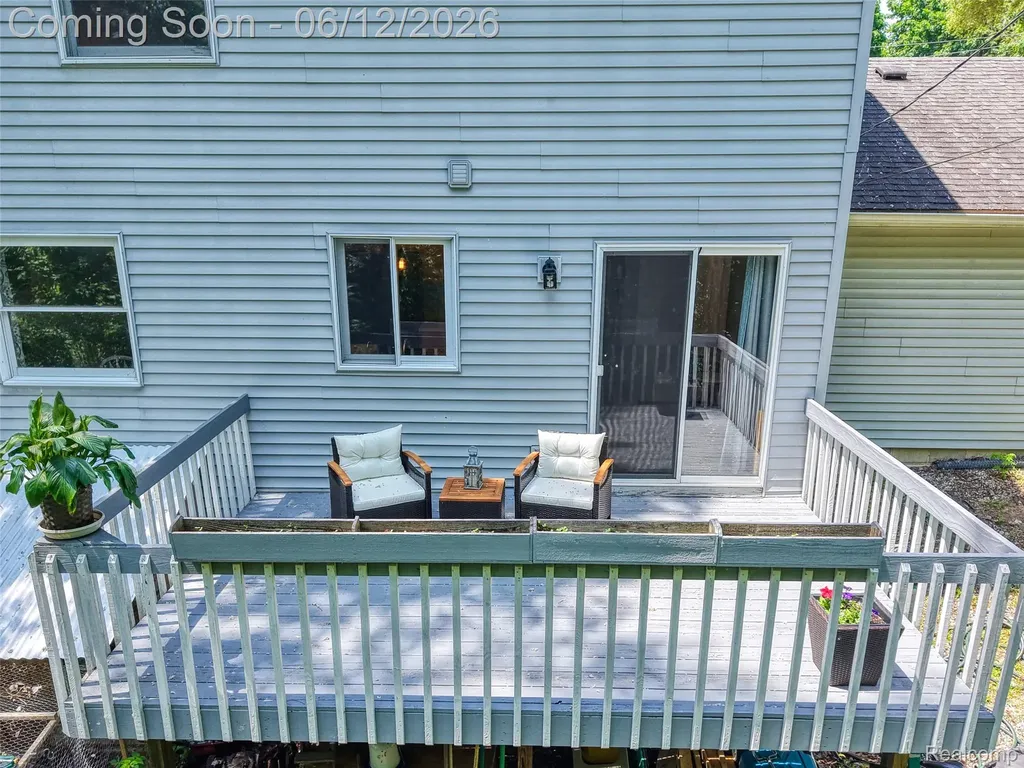 8639 Legrand Drive Hamburg Township MI 48116