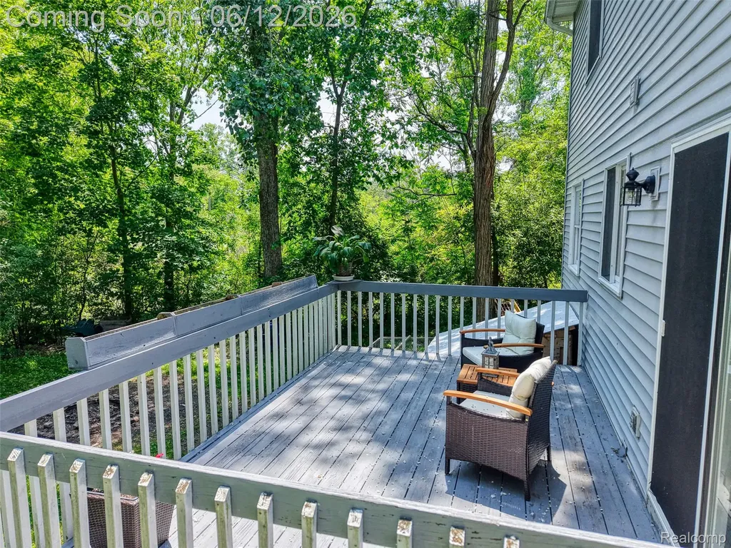 8639 Legrand Drive Hamburg Township MI 48116