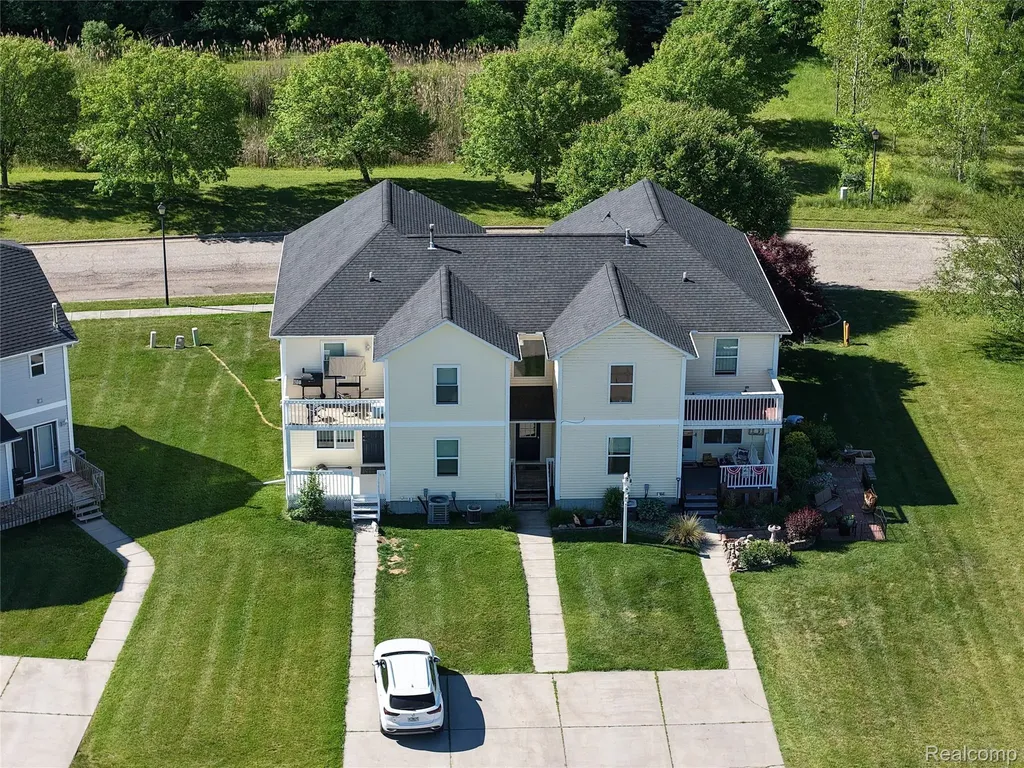 4485 Home Town Drive Genesee Charter Township MI 48506