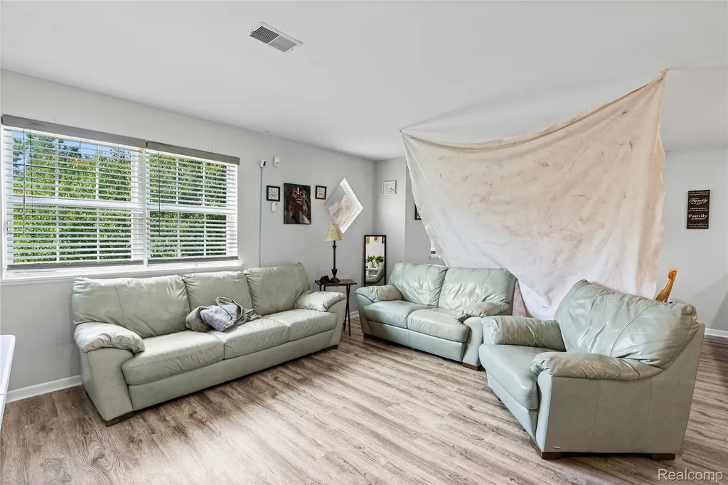 4485 Home Town Drive Genesee Charter Township MI 48506