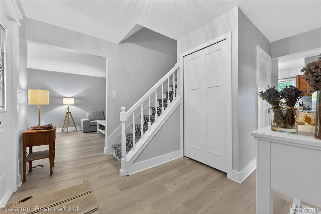 43751 Oakbrook Road Canton Charter Township MI 48187