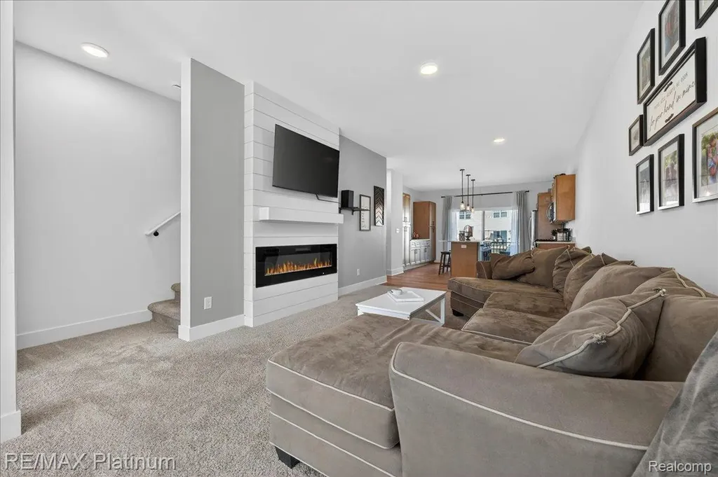 1687 Pinecroft Lane Howell Township MI 48855