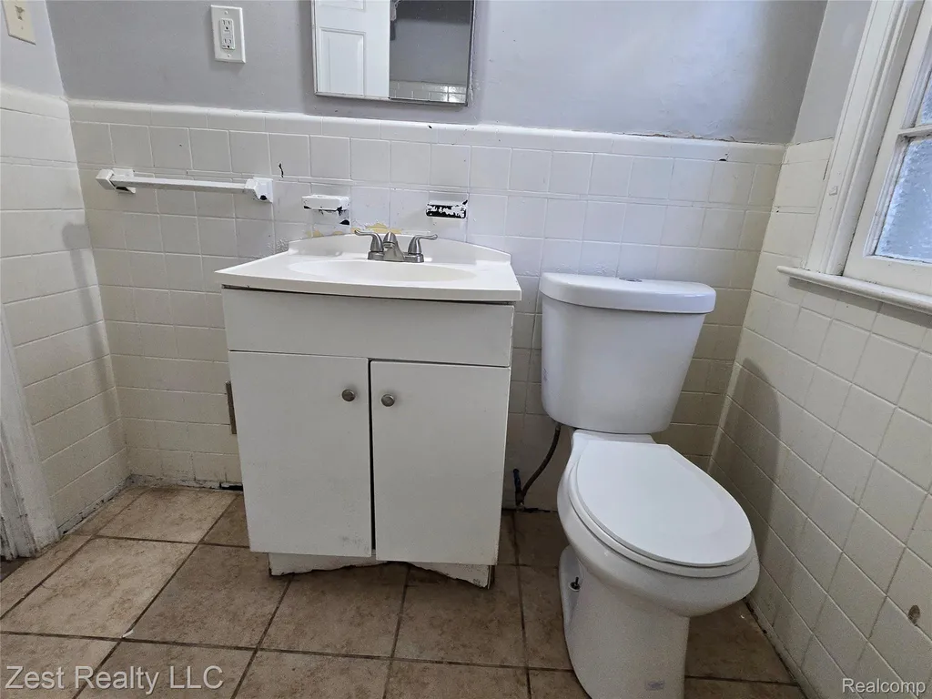 12055 Nashville Street Detroit City MI 48205