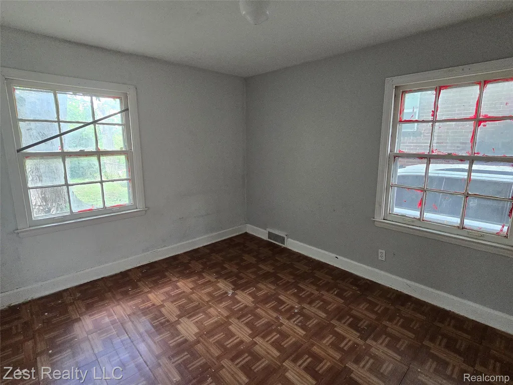 12055 Nashville Street Detroit City MI 48205
