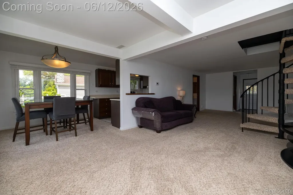 8691 Cooley Lake Road Commerce Charter Township MI 48382