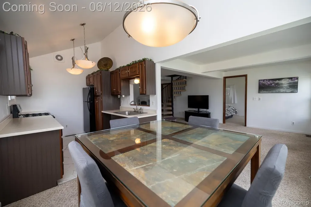 8691 Cooley Lake Road Commerce Charter Township MI 48382