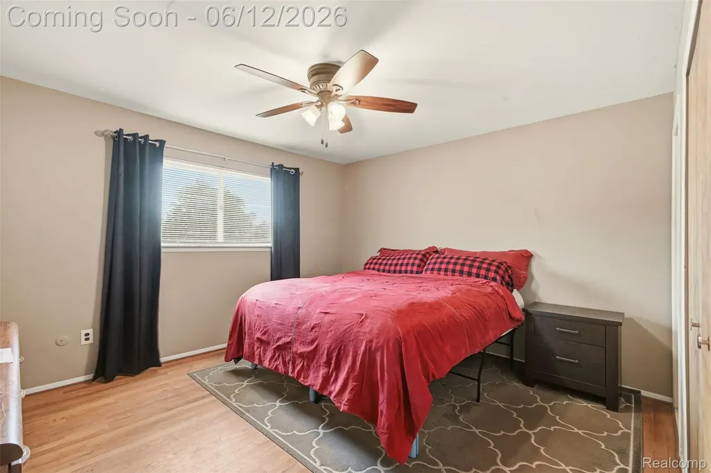 27827 Westcott Crescent Circle Farmington Hills City MI 48334