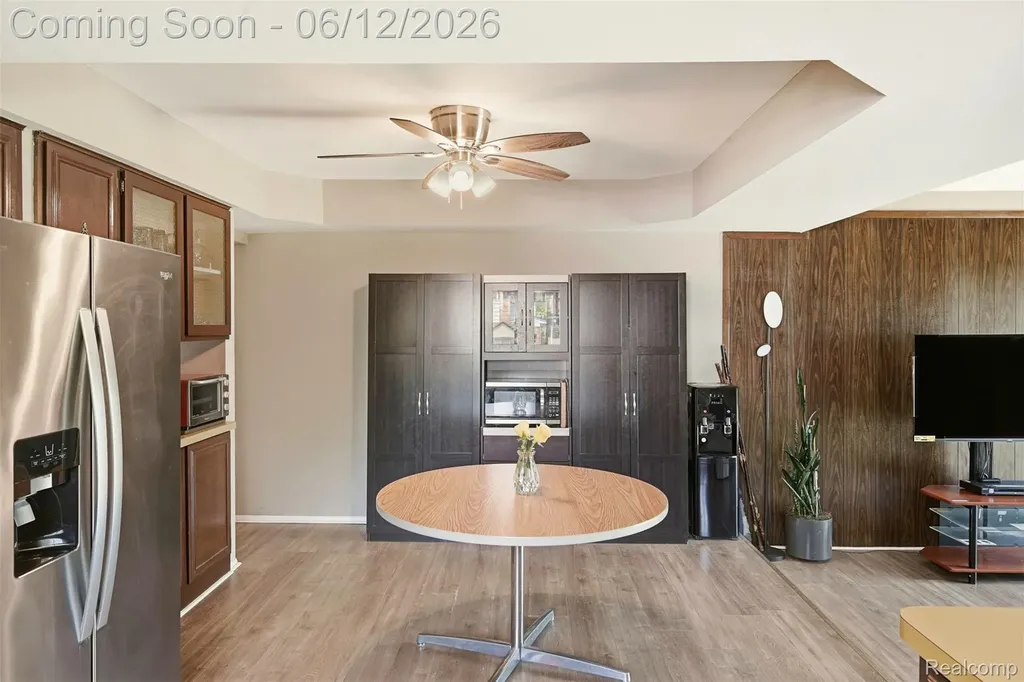 27827 Westcott Crescent Circle Farmington Hills City MI 48334