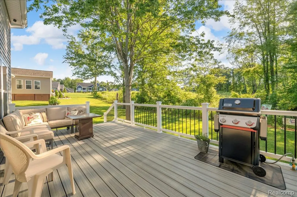1179 Timberleaf Drive Brighton Township MI 48114