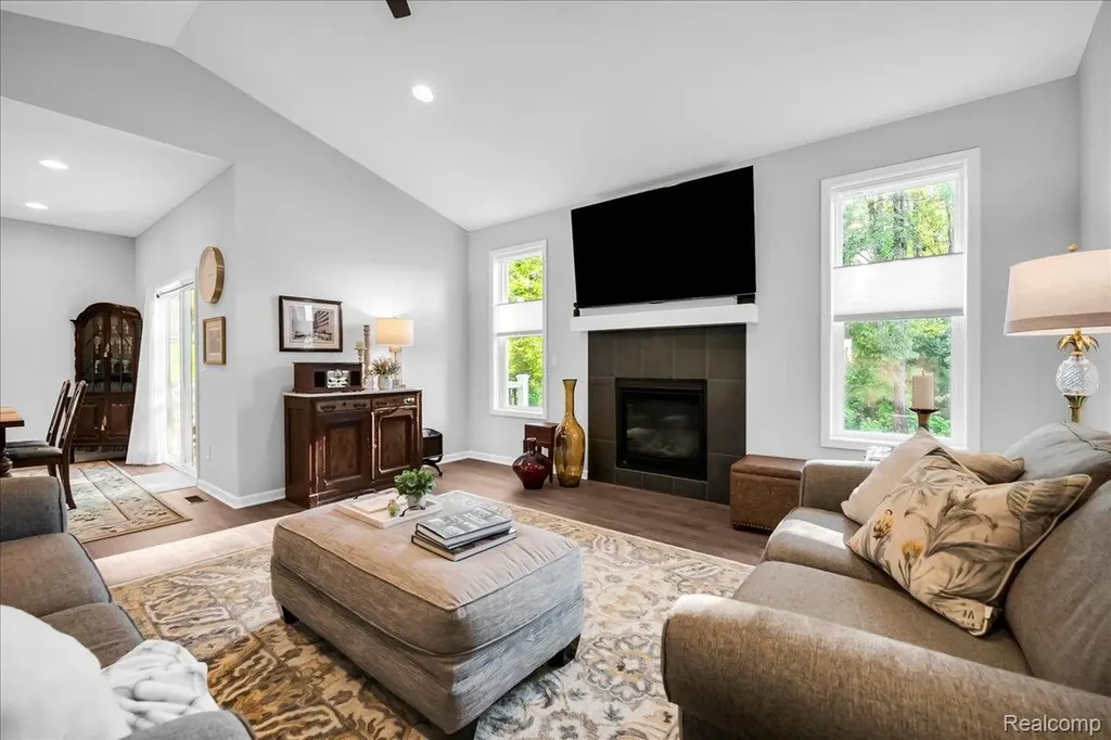 1179 Timberleaf Drive Brighton Township MI 48114