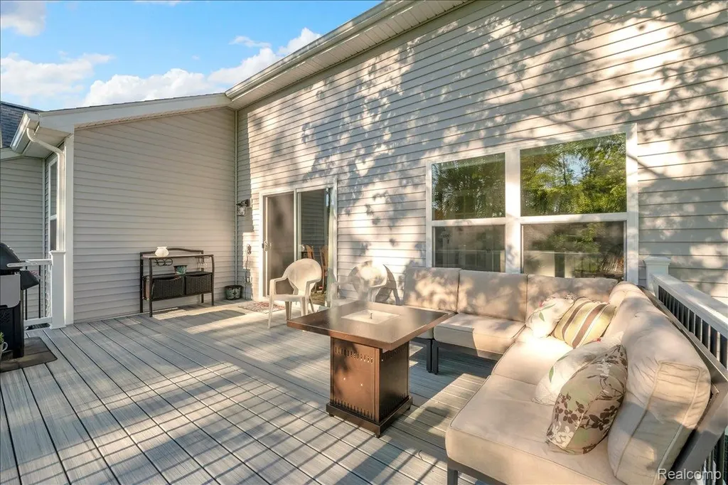1179 Timberleaf Drive Brighton Township MI 48114