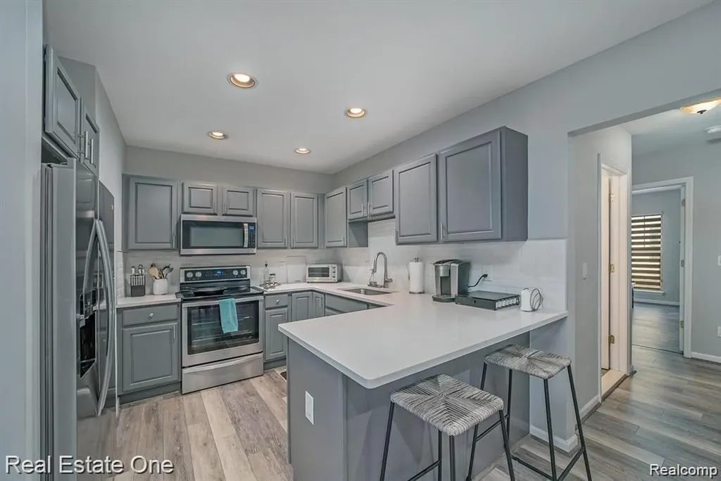 1448 S Main Street Royal Oak City MI 48067