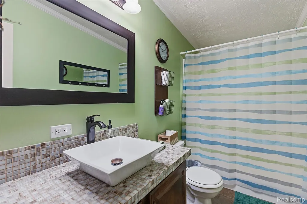 57510 Old Red Lane Lenox Township MI 48048