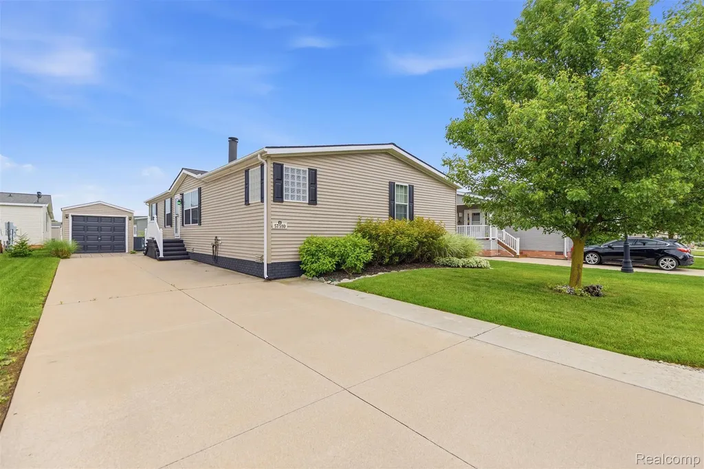 57510 Old Red Lane Lenox Township MI 48048