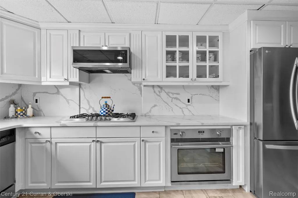 18091 Peninsula Way Northville Township MI 48168