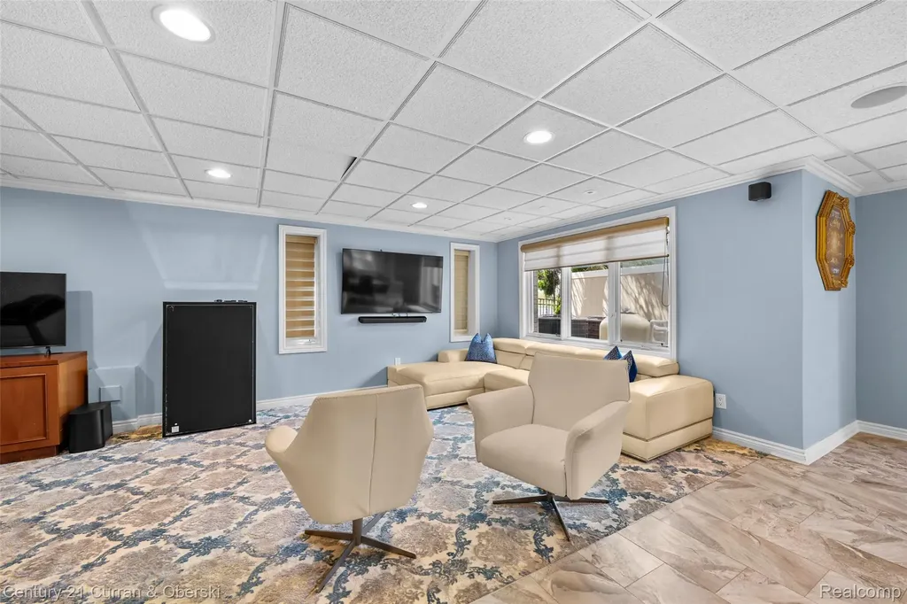 18091 Peninsula Way Northville Township MI 48168