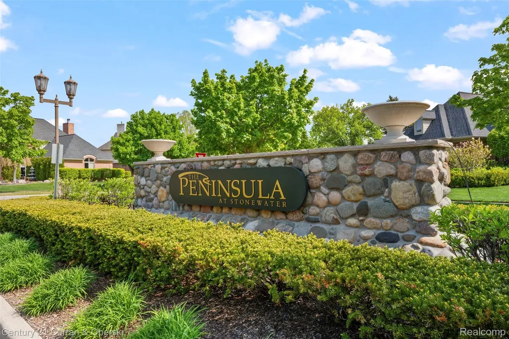 18091 Peninsula Way Northville Township MI 48168