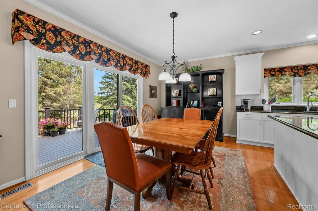 3251 Long Meadow Court West Bloomfield Charter Township MI 48324
